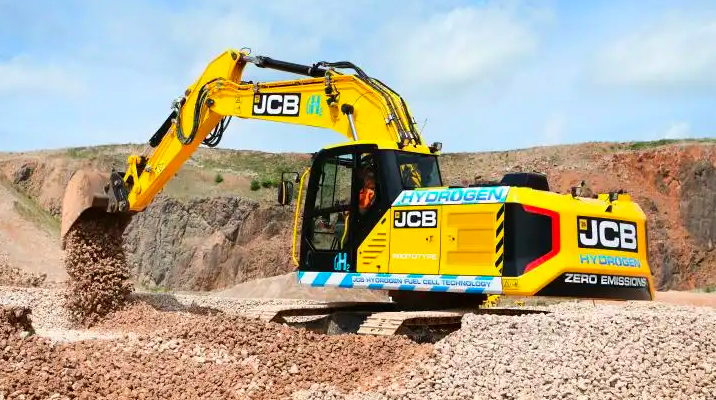 JCB-Earthmoving-equipment-windscreen